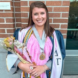 Meet your Posher, Paige